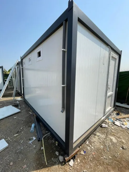 Cabine sanitaires murale et turque