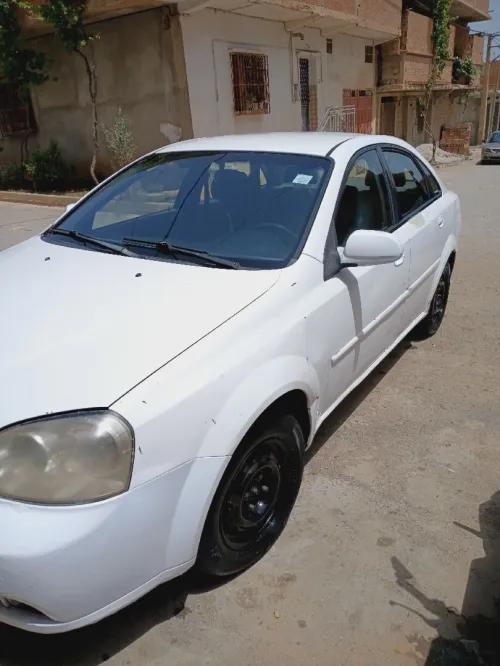 Chevrolet Optra 4 portes 2004 Optra 4 portes