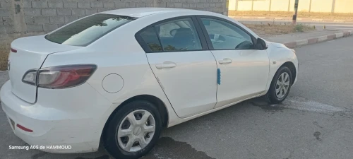 Mazda 3 3 box 2015 