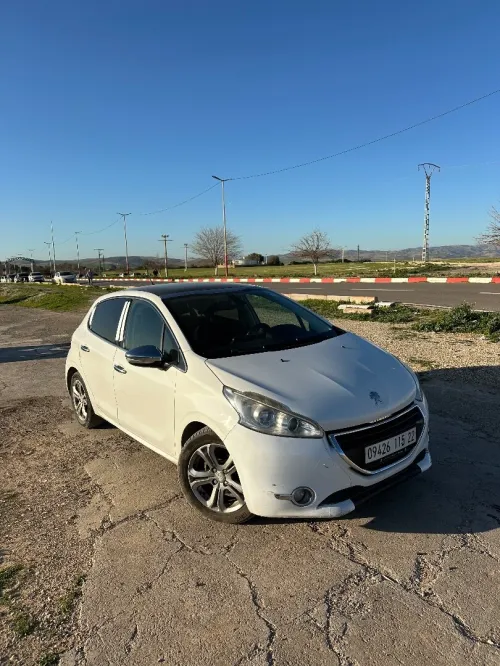 Peugeot 208 2015 Allure