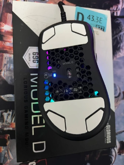 Souris Glorious Model D ( Wired )