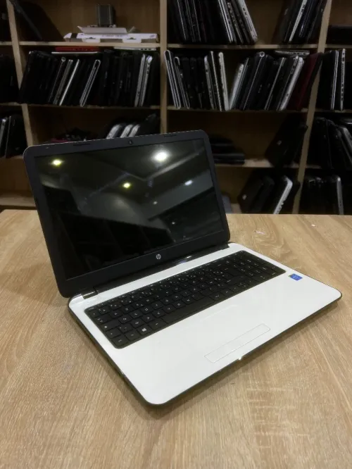 Laptop HP 14 pouce 8/500gb pentium 5éme