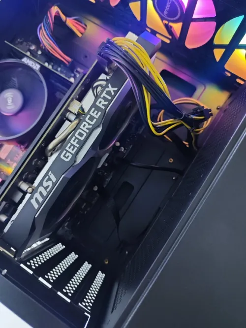 PC GAMER ( RYZEN 5 3600 +RTX 2060 12GB + 16GB + 256GB SSD) 