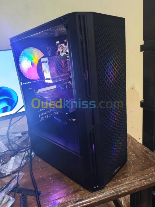 PC GAMER (R5 3600 + GTX 1660 SUPER + 8GB RAM + 256GB SSD )