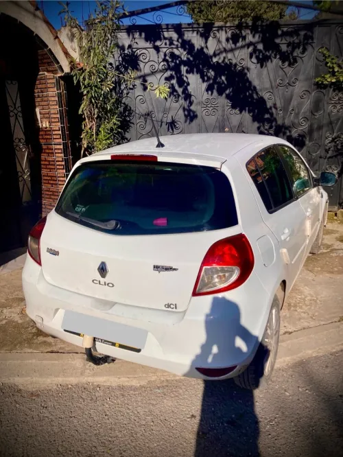 Renault Clio 3 2011 Night and Day