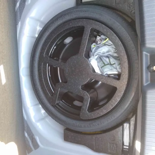 Volkswagen Golf 8 2025 R Black Edition 