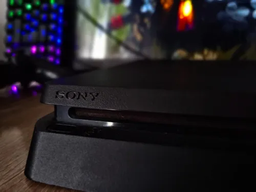 non flashps4 slim 2 controller+CD uncharted 1+2+3