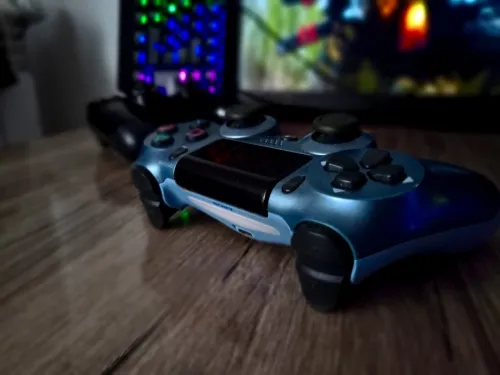 non flashps4 slim 2 controller+CD uncharted 1+2+3