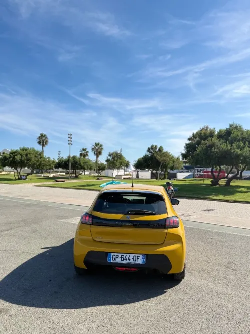 Peugeot 208 2023 