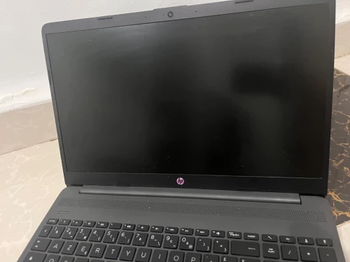 Ordinateur portable / pc hp255 g8