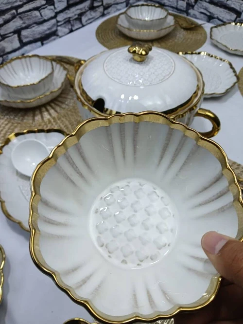 Service a table 23 pieces