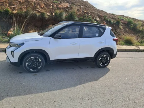 Kia Sonet  2025 Full options