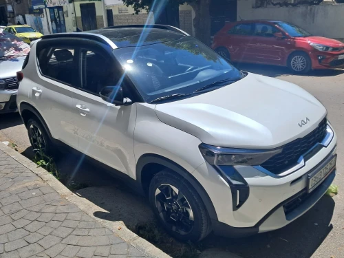 Kia Sonet  2025 Full options