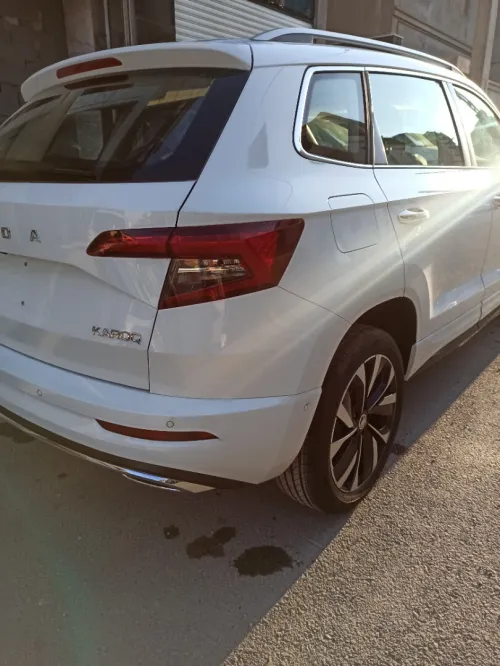 Skoda Karoq 2025 Top edition premium