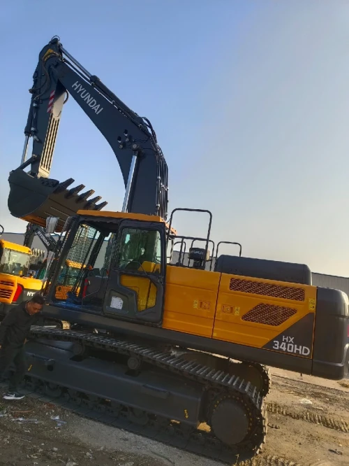 Hyundai 220HD 2025