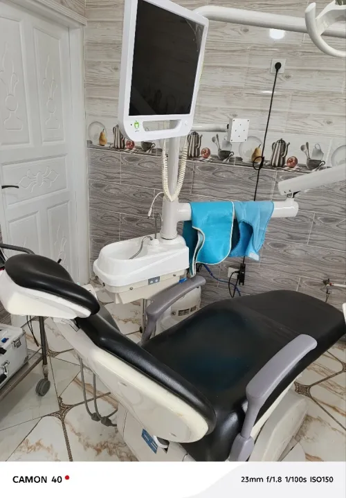 Fauteuil dentaire et radio murale