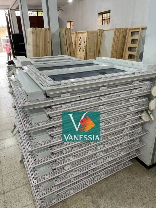 Fenêtre Ouvrante Avec Rideau En Pvc Profi Pro Verre Stop Sol Fumé