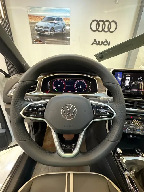 Volkswagen T-Roc 2025 R-Line 