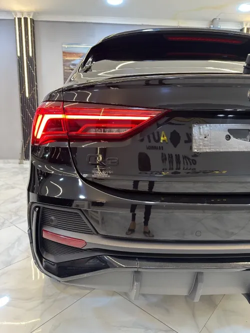 Audi Q3 2021 