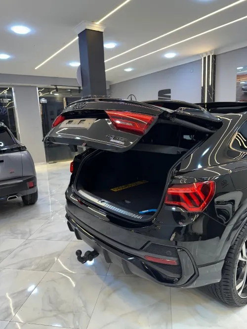 Audi Q3 2021 