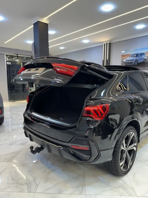Audi Q3 2021 