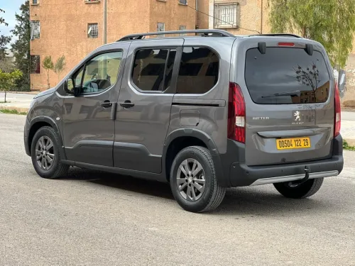 Peugeot Partner 2022 Rifter