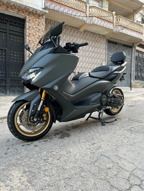 YAMAHA TMAX 560 TECH 2022