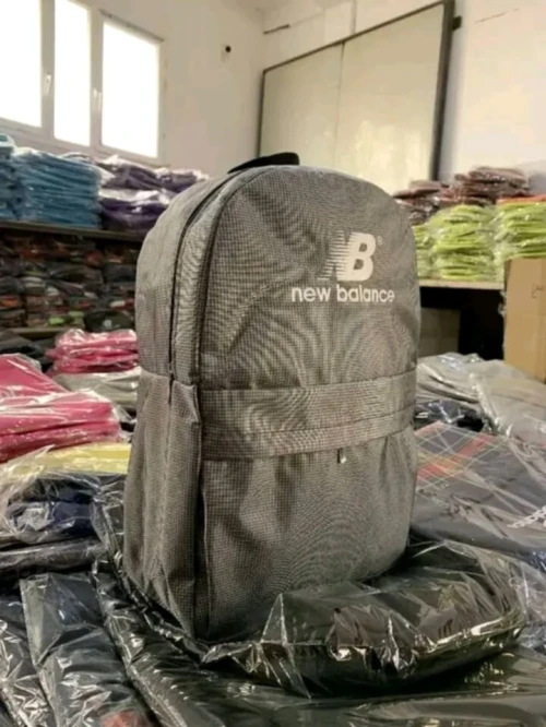 Sacs à dos bon perix ta3 9raya li hab ykhdem 