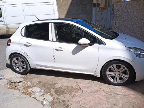 Peugeot 208 2013 Allure