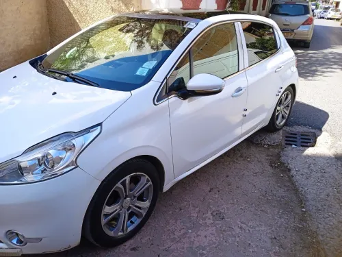 Peugeot 208 2013 Allure