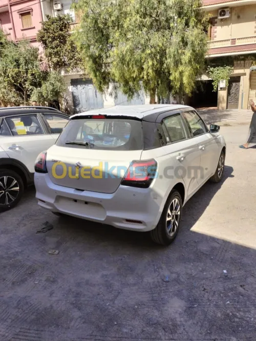 Suzuki Swift 2025 GLX Hatchback