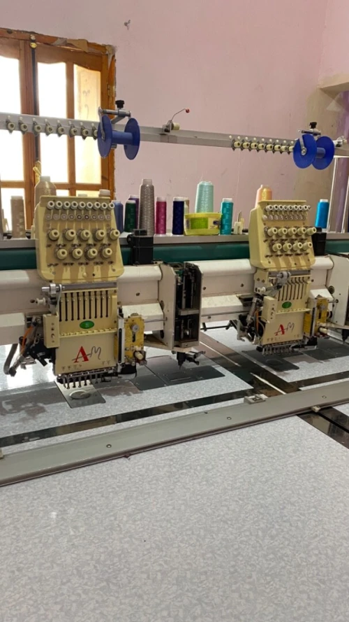 Matériel Couture ( machine broderie)