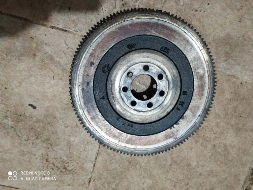 Toute pièce moteur 1.9 simple  culasse bloc alternateur boîte vitesse pompe injection injecteur