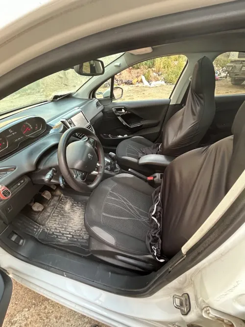 Peugeot 208 2014 Allure