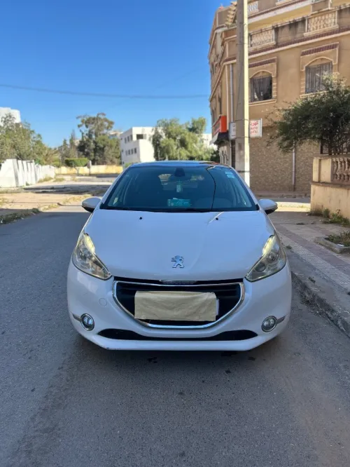 Peugeot 208 2014 Allure