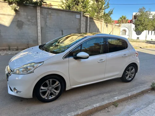 Peugeot 208 2014 Allure