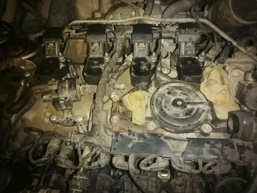 Pièce neuf et moteur 2.0 tsi en marche avec un problème interne