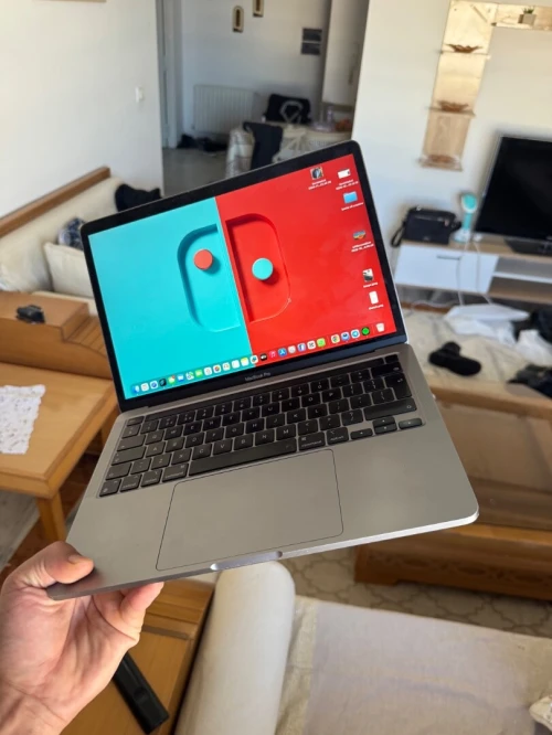 MacBook pro M2 2022