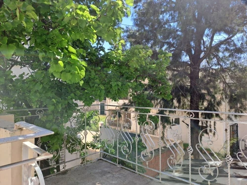 Location Appartement Niveau de villa F4 Alger Hydra