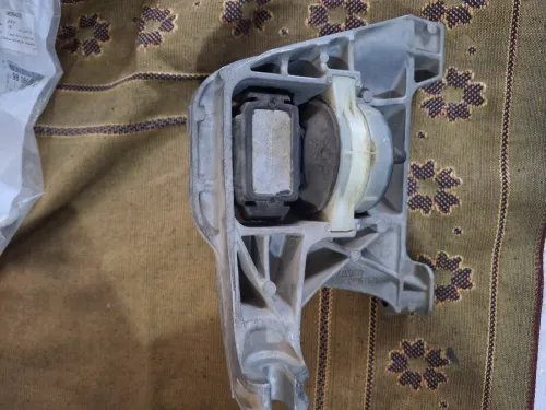 Support moteur 308 T9