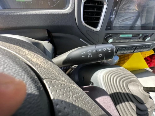 Isuzu Lourd 2025