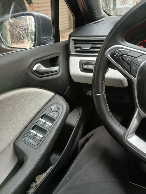 Renault clio5 2021 intense +