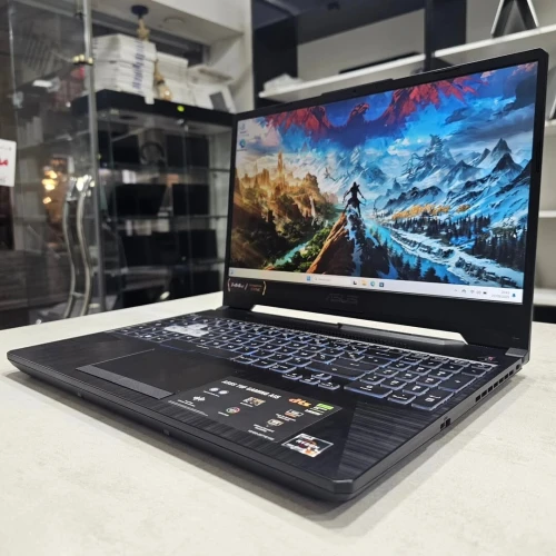 Asus TUF Gaming A15 Ryzen 7 7735HS 16 Gb 512 Gb SSD RTX 2050 4 Go GDDR6 15.6"