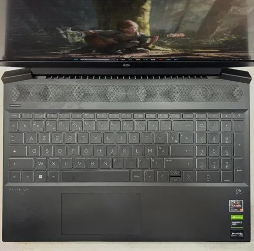 HP Pavilion Gaming Neuf jamais utilisé 15,6 Ryzen 5 5600H 8 Go de RAM DDR4 256 Go SSD NVMe NVIDIA GeForce GTX 1650