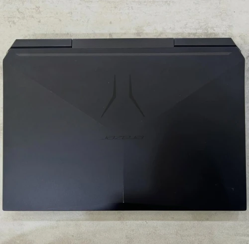 Medion ERAZER 15,6 i7-10750H 16 Go DDR4  512 Go SSD NVMe NVIDIA GeForce RTX 2060 6 Go GDDR6 Clavier RGB