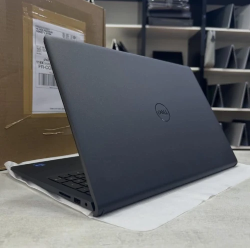 Dell 15 Neuf sous emballage 15,6 120 Hz i5-1334U 8 Go DDR4 512 Go SSD NVMe PCIe