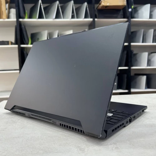 Asus TUF Gaming F15 15,6 pouce 144Hz i5-12450H 16 Go DDR5 512 Go SSD RTX 3050 (4 Go GDDR6 dédiée)