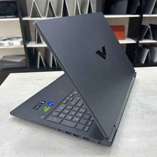 HP Victus 16 Gaming 16 pouce 165Hz i7-13650HX 16 Go de RAM 1 To SSD NVMe RTX 4060 8 Go GDDR6