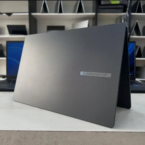 Asus ExpertBook 14 i5 1335U 16 Go de RAM 512 Go SSD NVMe 14 Full HD 360 degré
