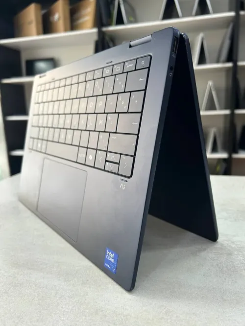 HP OMNIBOOK OLED 14" 3K tactile Ultra 7 258V 32 Go LPDDR5x 1 To